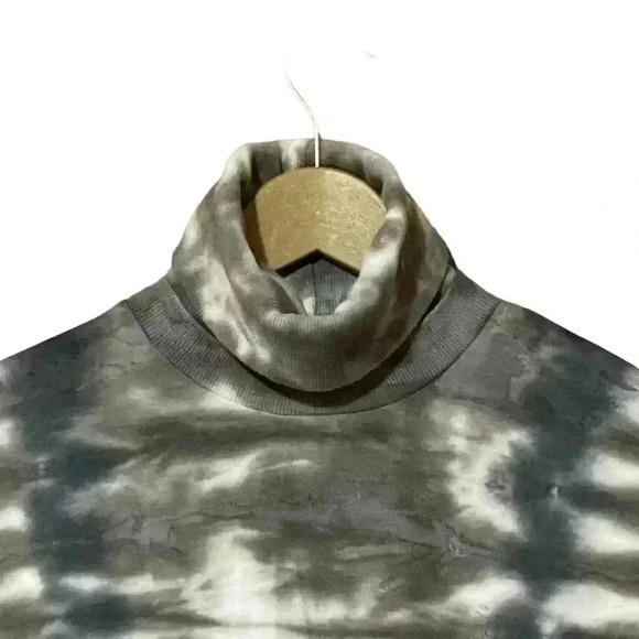 Young Fabulous & Broke Tie-Dye Turtleneck Sweater Dress XS Grey Retro-Chic NWT - Picture 4 of 14